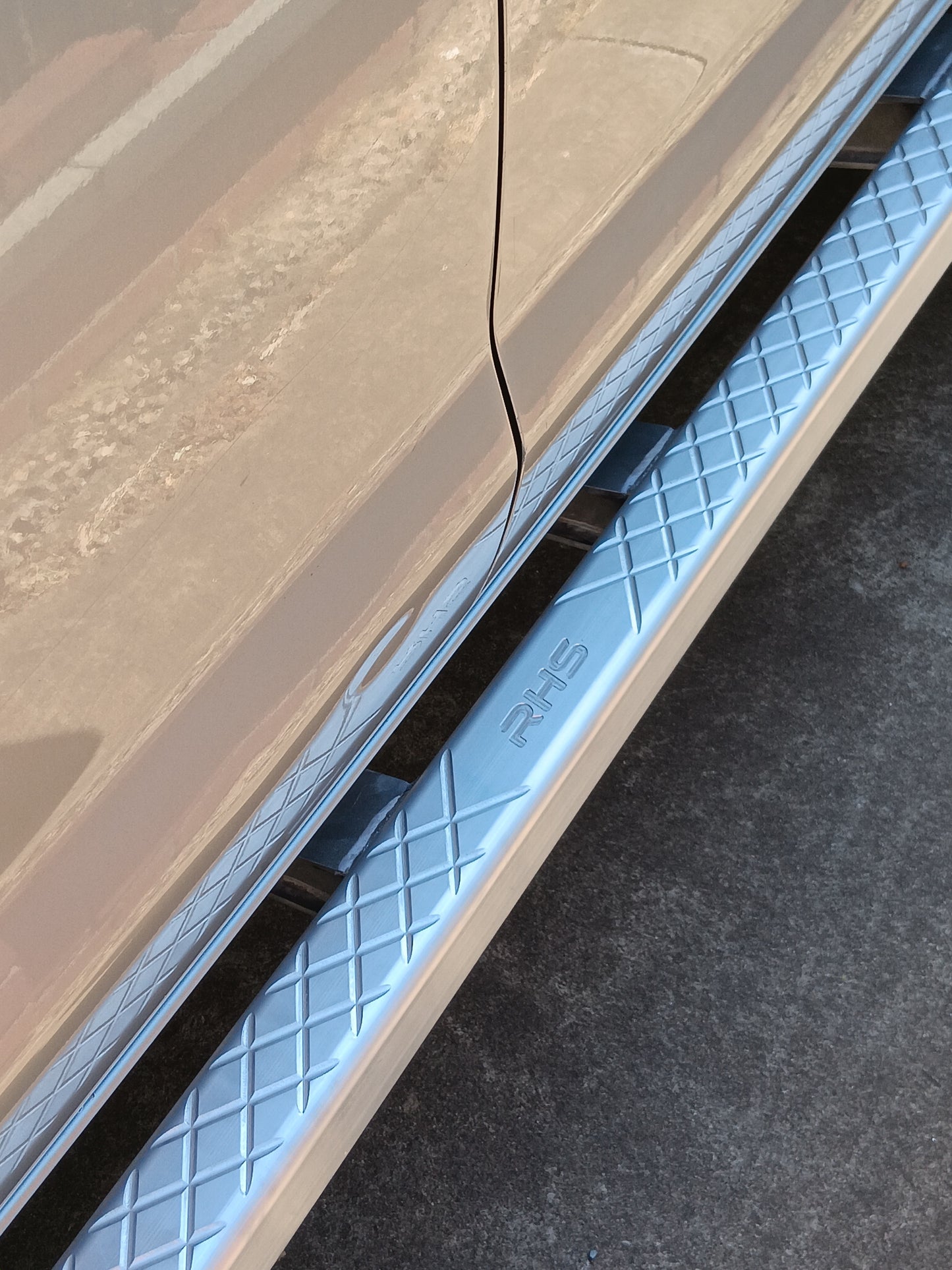 Mitsubishi Pajero Generations 3 & 4 Long Wheelbase Rock Sliders by RHS