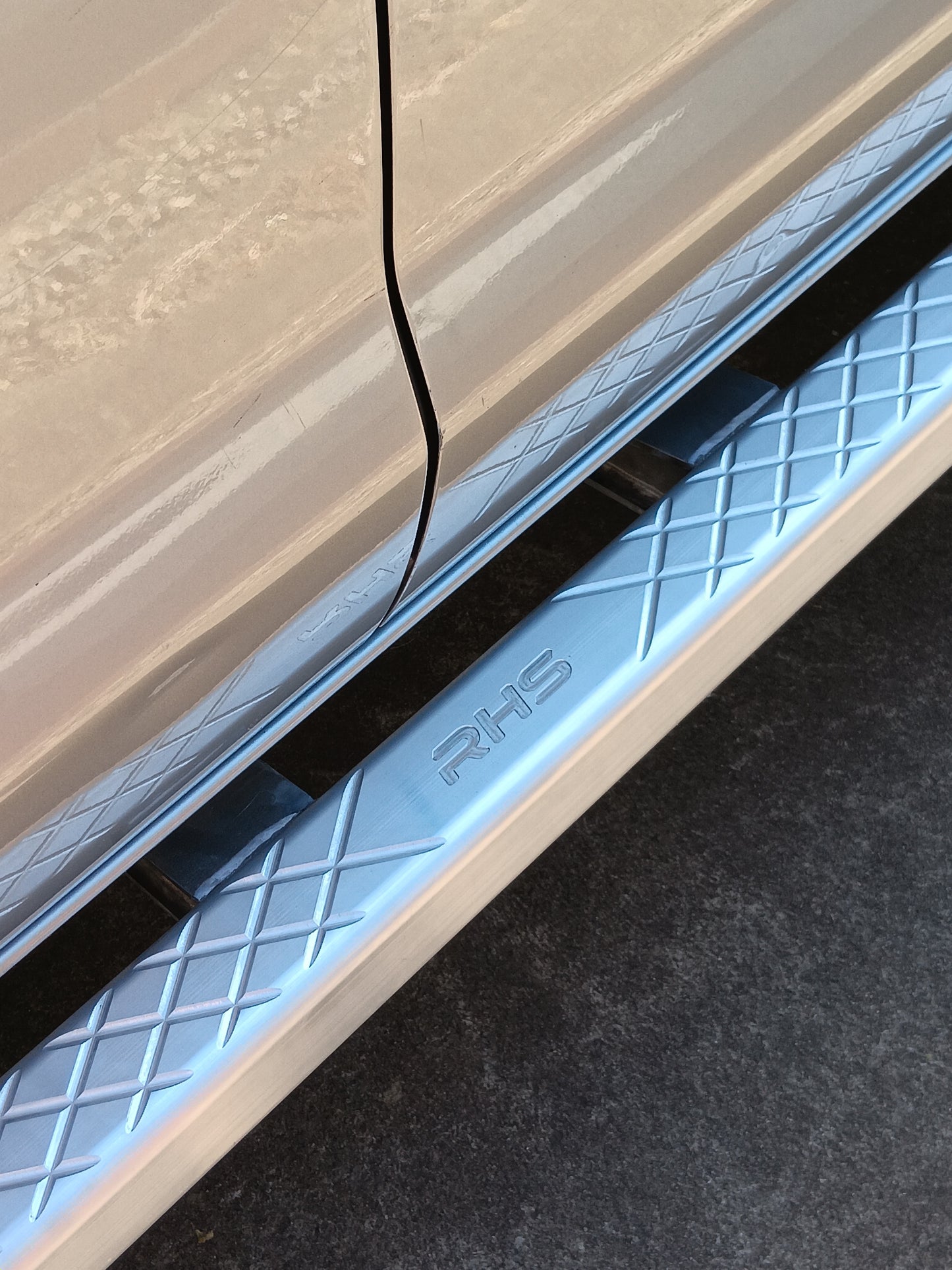 Toyota Hilux N70 KUN26 Rock Sliders by RHS