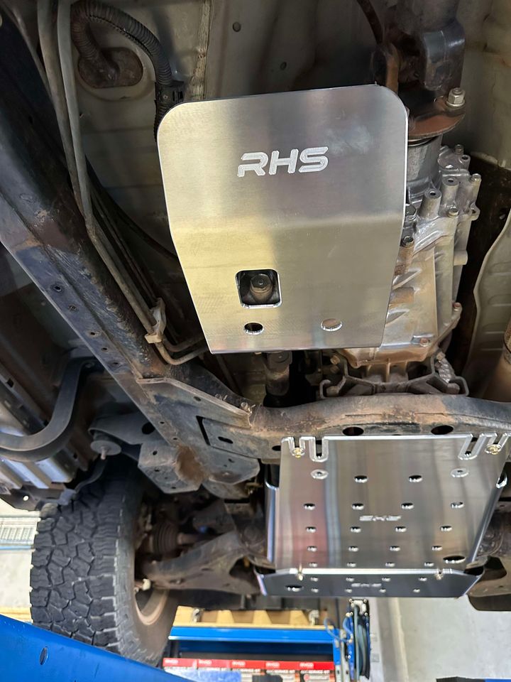 Mitsubishi Triton MQ MR bash plates by RHS