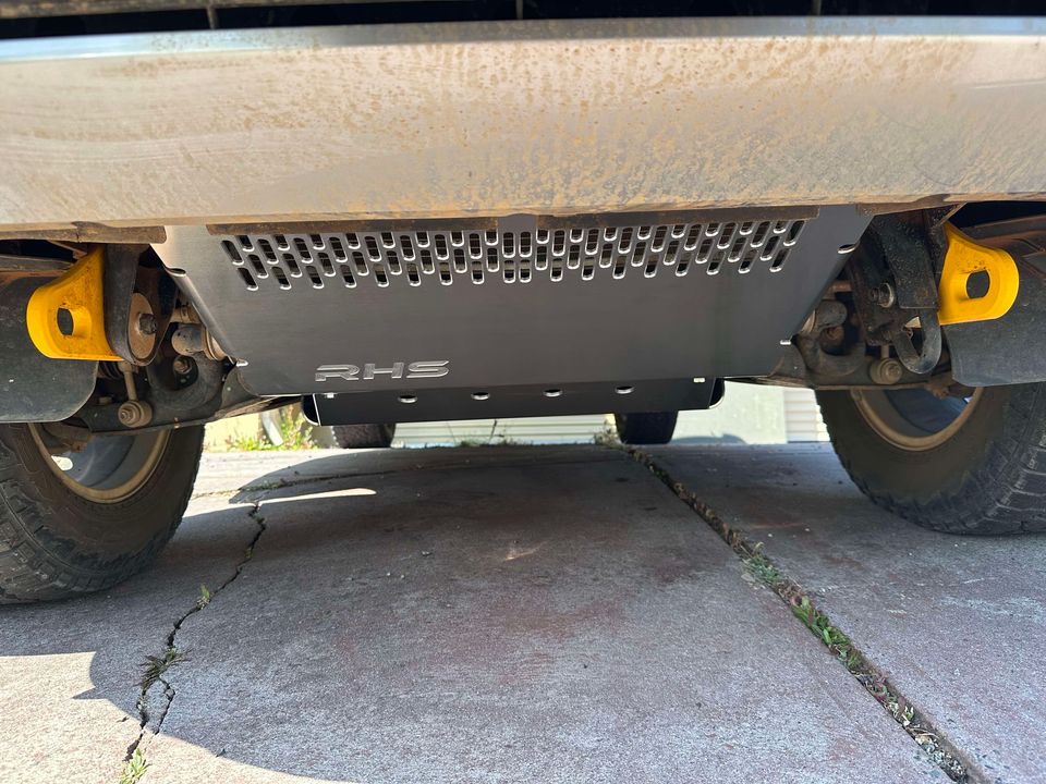 Mitsubishi Triton MQ MR bash plates by RHS