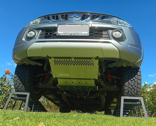 Mitsubishi Triton MQ MR (KJ KK KL) bash plates by RHS