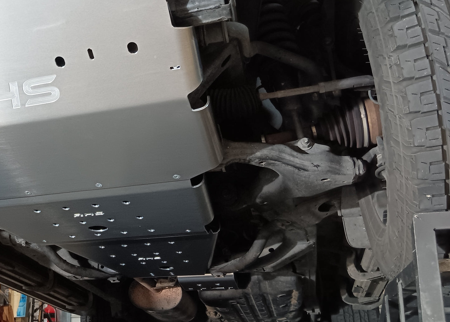 Toyota Prado 120 Series (incl KDSS) bash plates by RHS