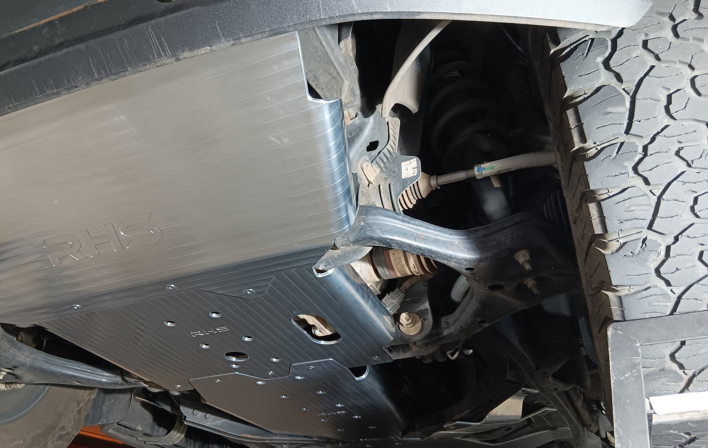 Ford Everest UB bash plates by RHS